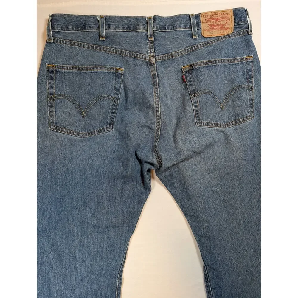 Levi's 501 XX Jeans Mens 38x32 Vintage Button Fly Medium Wash Denim